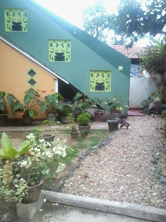 Himasha Guest Hotel Mirissa Exterior foto